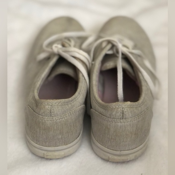 COPY - Womens Vans | Size 7.5 - Picture 5 of 7